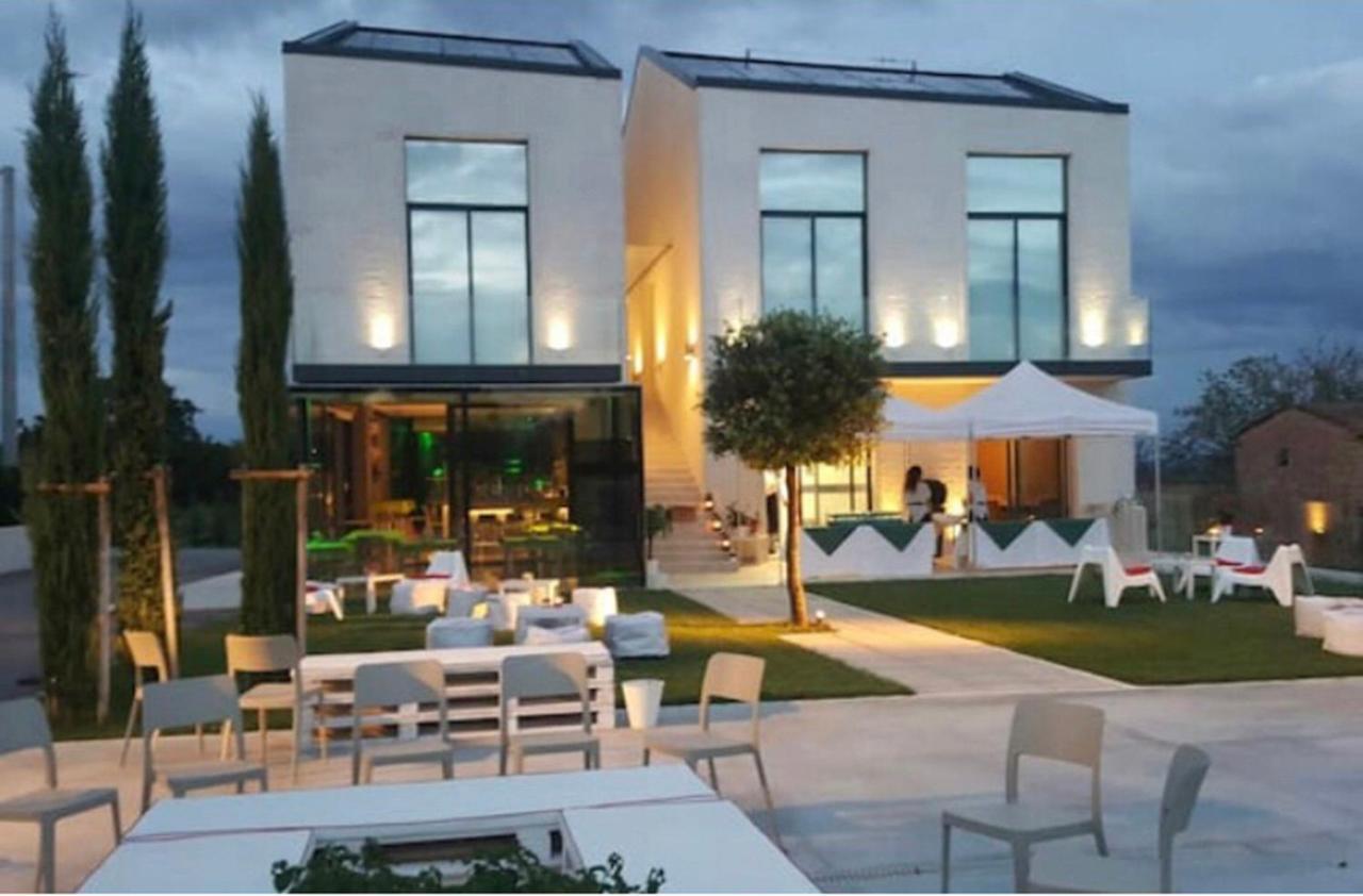Apartament Loft A Montepulciano Sopra Birrificio Artigianale Abbadia a Isola Zewnętrze zdjęcie